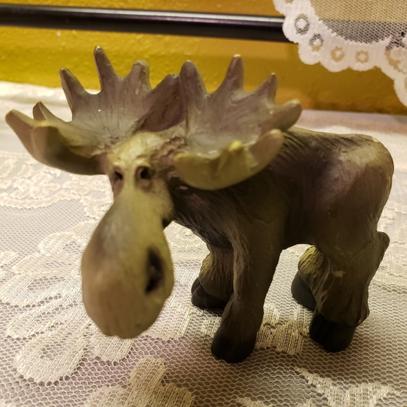 Vtg 98 Moose Standing Up Figurine By Singing Tree - Picture 2 of 7